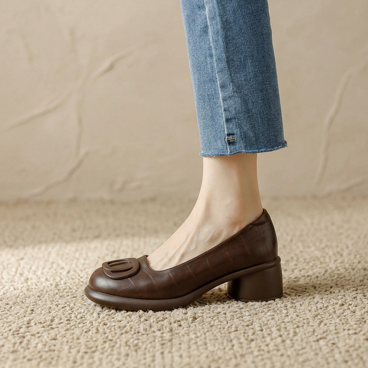 Women's Brown Closed Leather Shoes with Block Heels – Stylish Comfortable Footwear