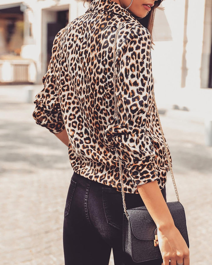 Blouse Femme à Motif Léopard avec Patte de Boutons – Haut Chic à Manches Longues