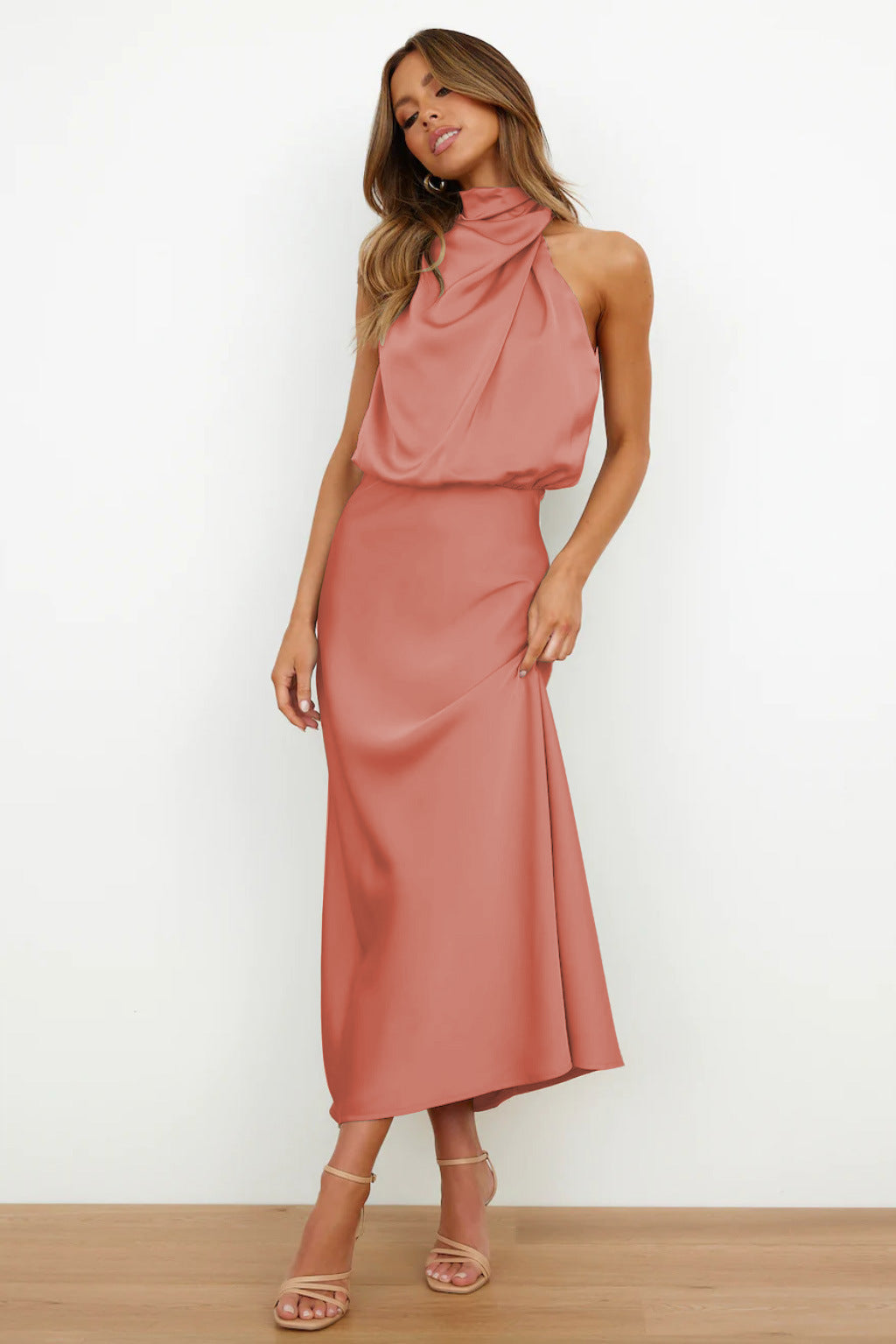 Women's Satin Midi Dress Halterneck Backless Elegant for Party or Evening Occasion