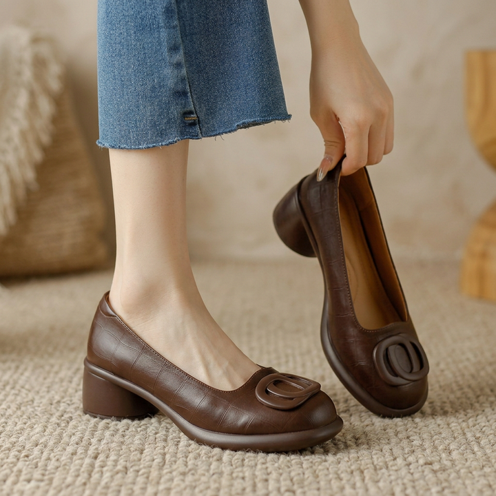 Women's Brown Closed Leather Shoes with Block Heels – Stylish Comfortable Footwear