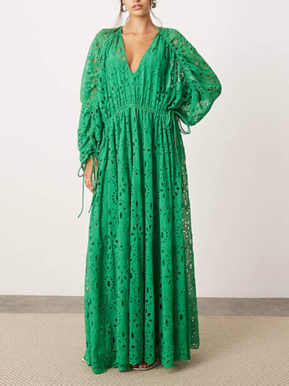 Vestido maxi de encaje oversize para mujer con escote en V y cintura fruncida – Vestido elegante y fluido