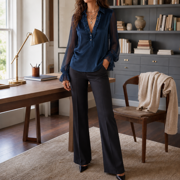 Veloura | Damen Samt-Bluse mit Patchwork und Rüschenärmeln