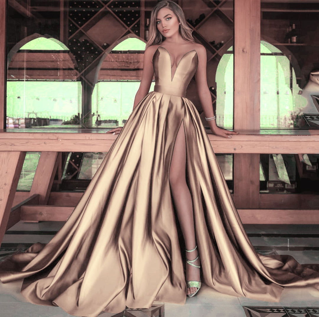 Elegant maxi dress with deep V-neck and high slit for women – perfect for weddings and other festive occasions