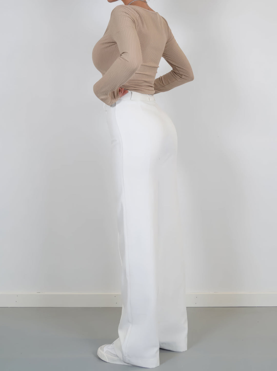 Women's high-waist pants with straight leg – Elegant business look