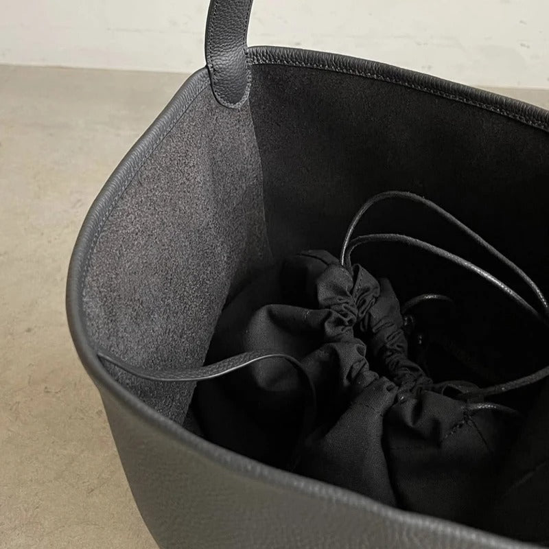 Large vegan leather beach bag – brown, sturdy & stylish