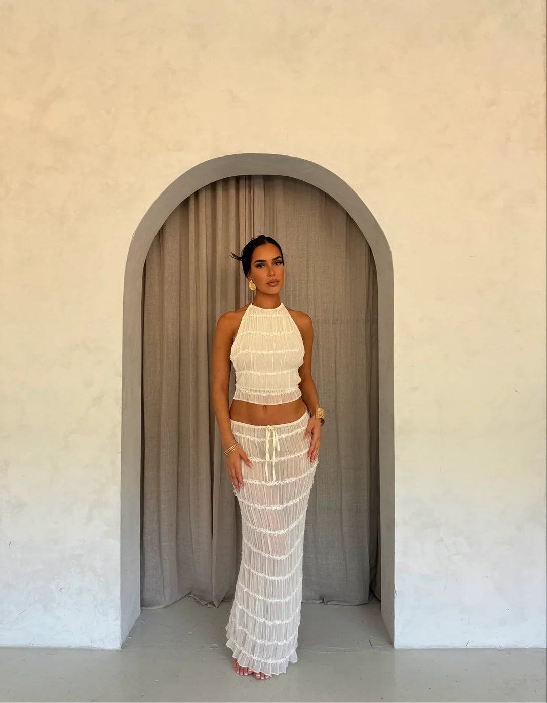 Conjunto veraniego de 2 piezas – Top corto con tirantes y falda maxi con volantes