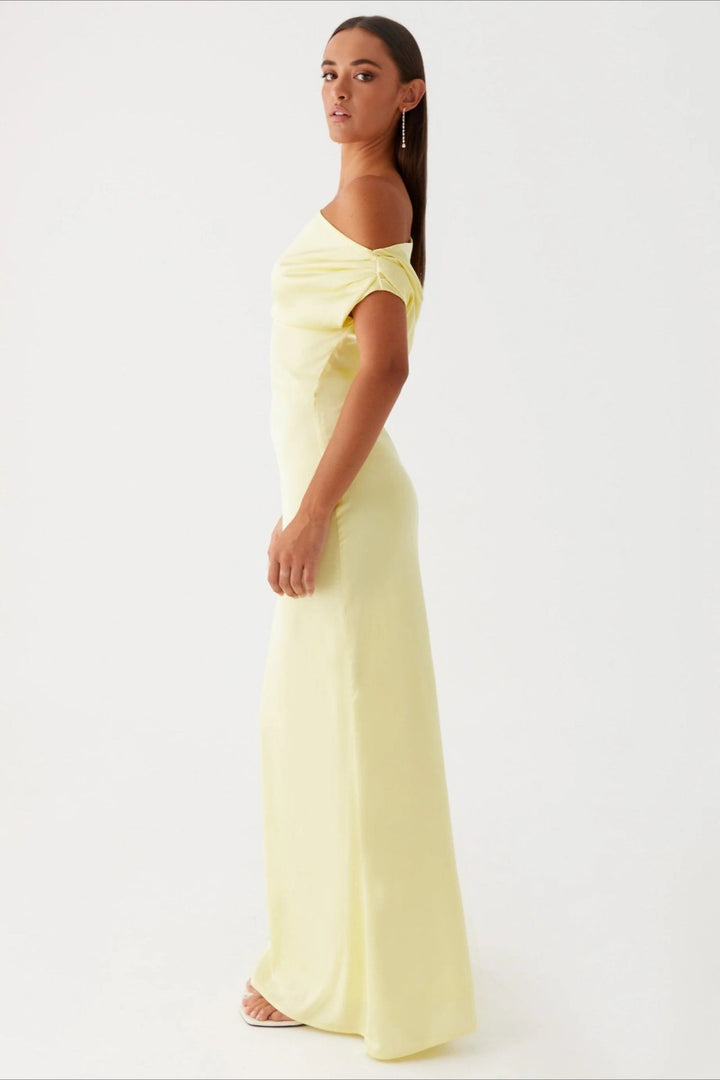 Women's Solid Color Maxi Dress with Asymmetric Neckline – Evening Dress