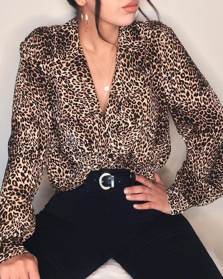Blouse Femme à Motif Léopard avec Patte de Boutons – Haut Chic à Manches Longues