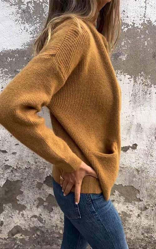 Women’s cardigan with a crew neck and zipper