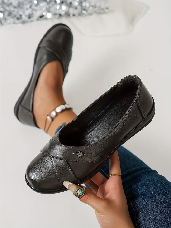 Damen Schwarze Geschlossene Leder Ballerinas – Bequeme Slip-On Schuhe