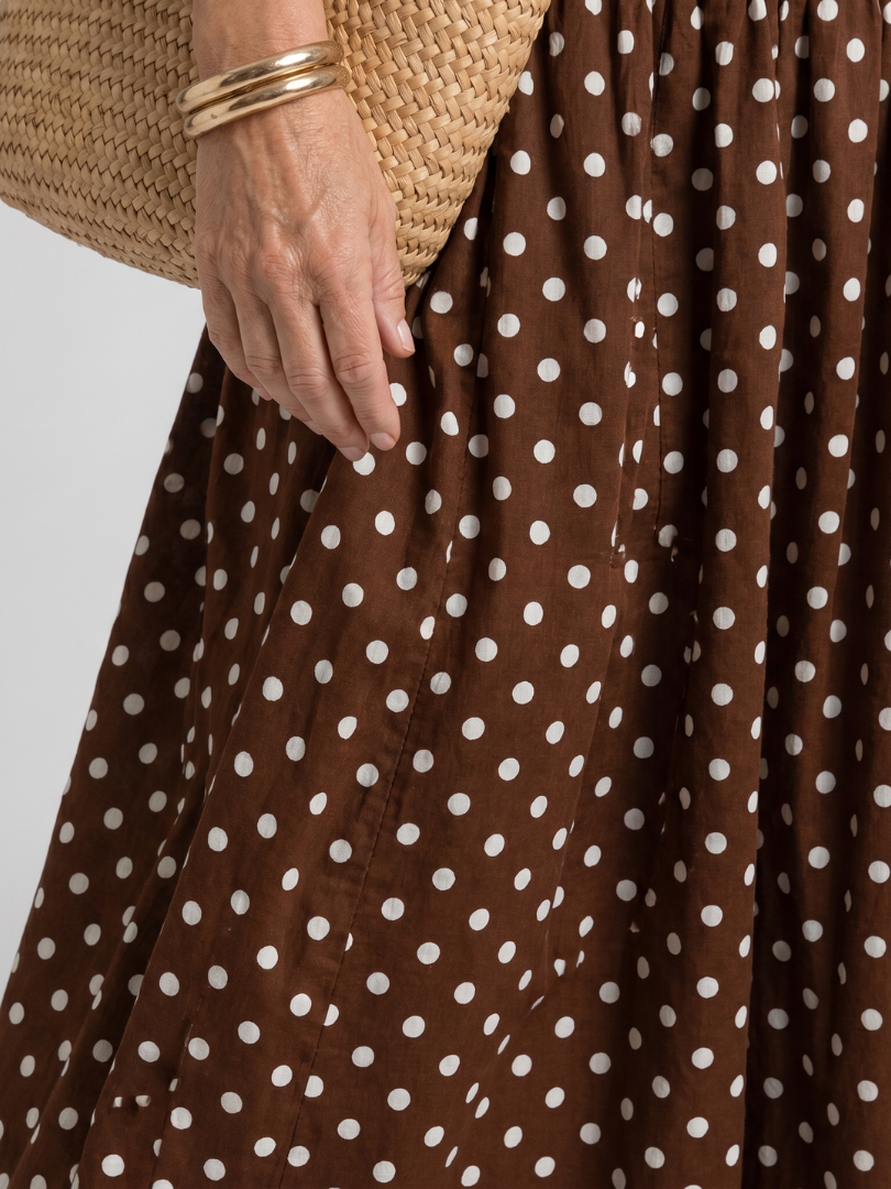 Sorien | Schulterfreies Midikleid mit Punktemuster