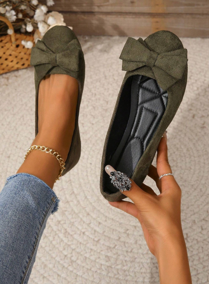 Damskie buty wygodne z wegańskiej skóry zamszowej – wygoda i styl