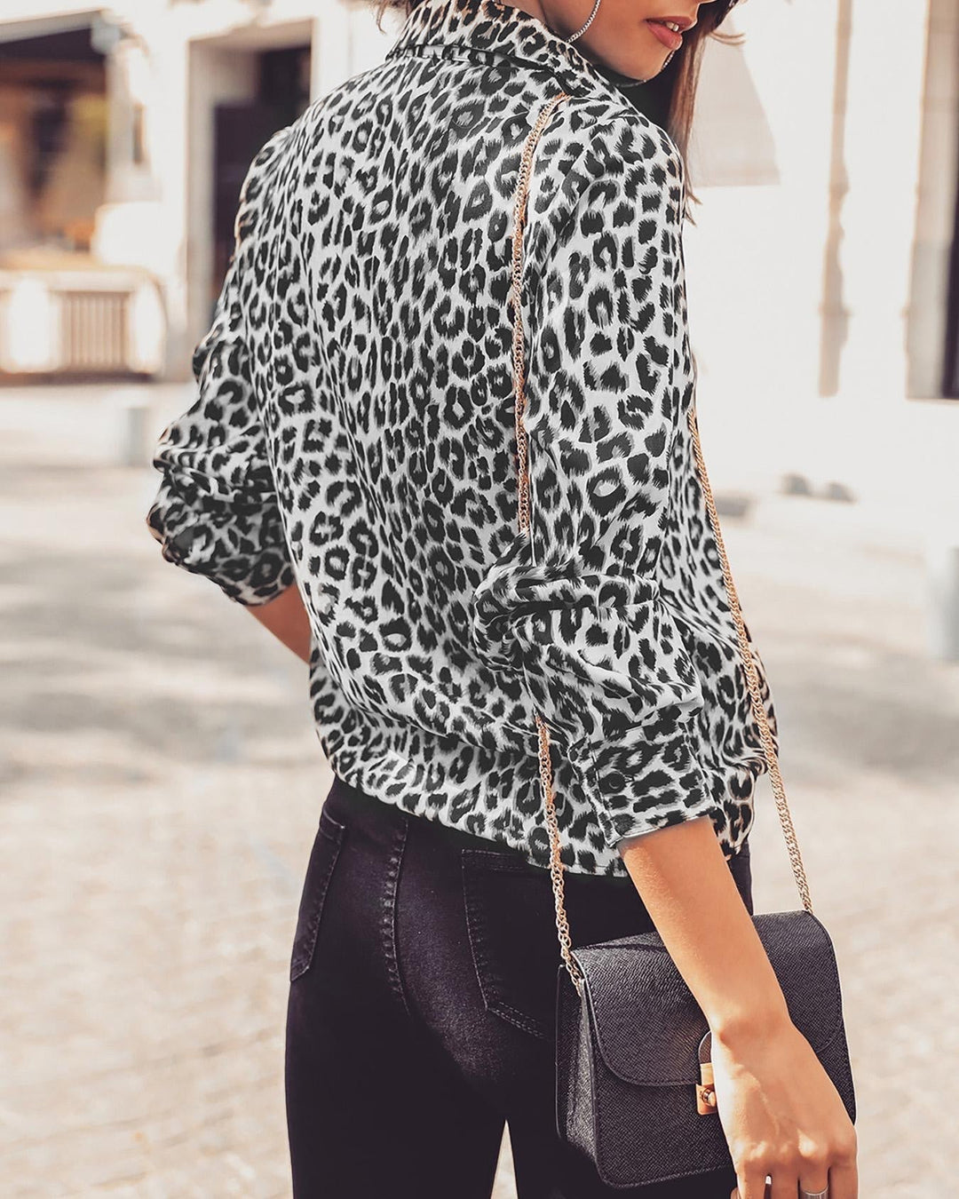 Blouse Femme à Motif Léopard avec Patte de Boutons – Haut Chic à Manches Longues