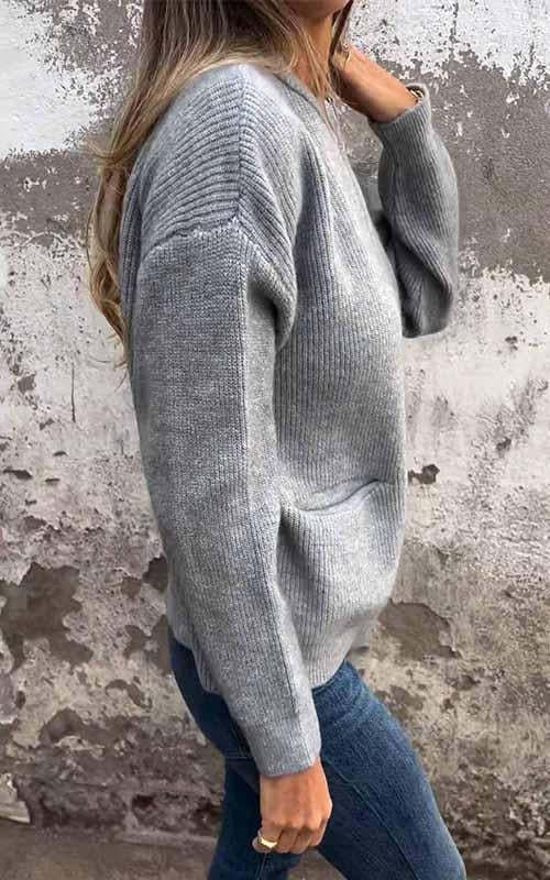 Women’s cardigan with a crew neck and zipper