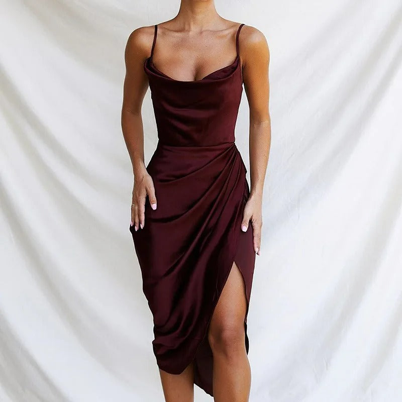 Luxuriöses Satinkleid mit Offenem Rücken für Damen • Elegant und Stilvoll