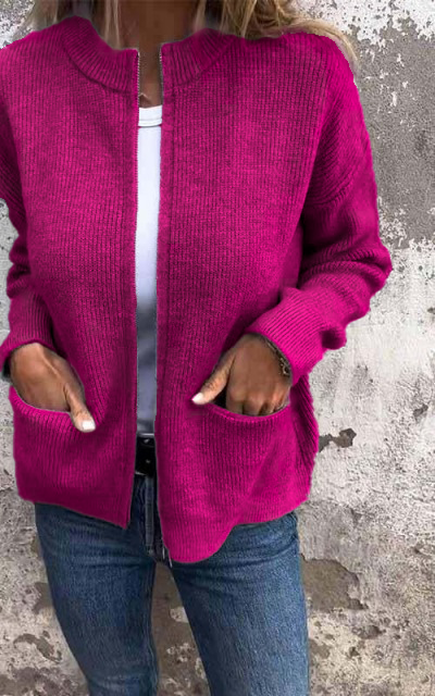 Women’s cardigan with a crew neck and zipper