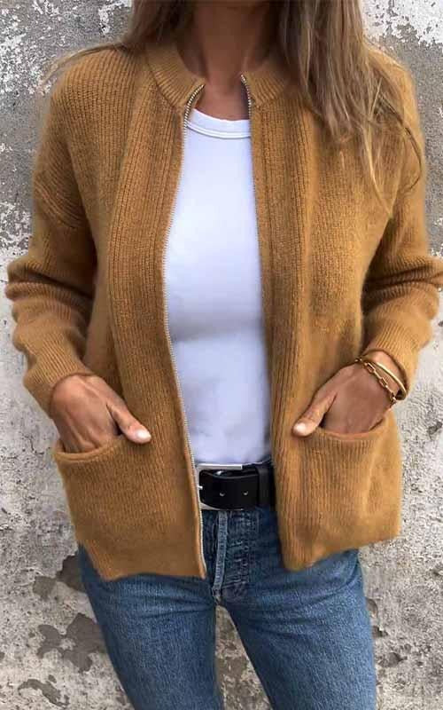 Women’s cardigan with a crew neck and zipper