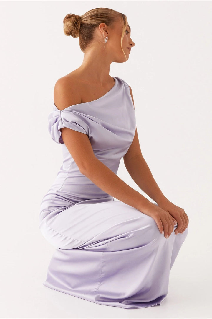 Women's Solid Color Maxi Dress with Asymmetric Neckline – Evening Dress