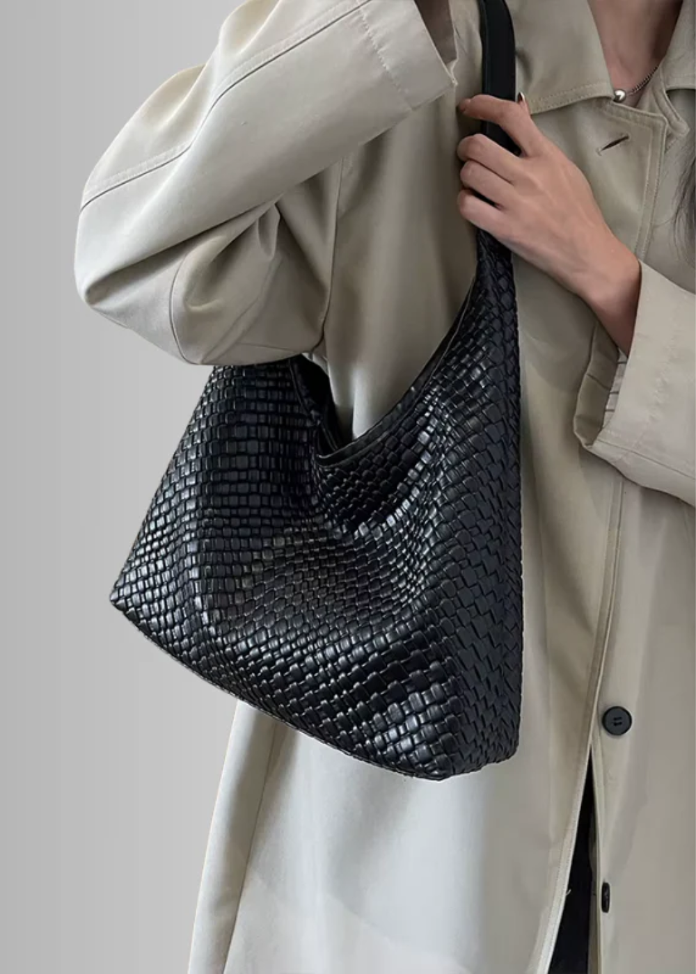 Braided Shoulder Bag – Vegan Leather with Inner Pocket