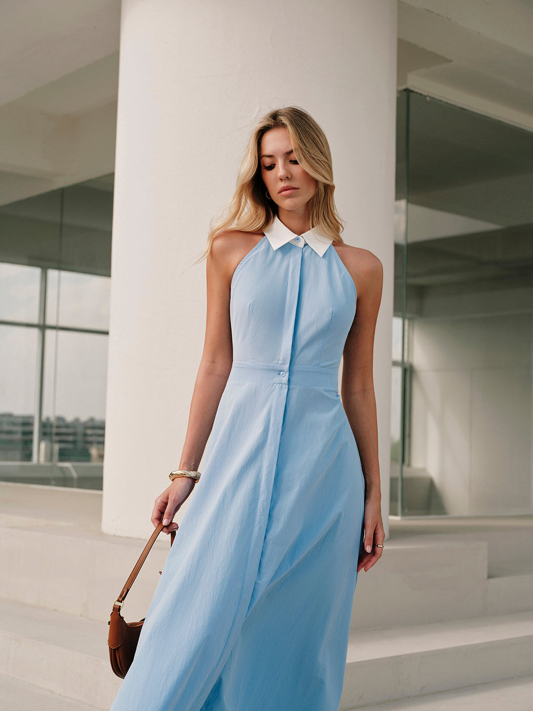 Vestido maxi camisa sin mangas con botones