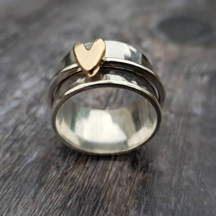 Women's Golden Heart Silver Ring – Elegant Romantic Jewelry