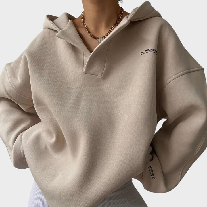 Cassie - Modern sweater made of wool
