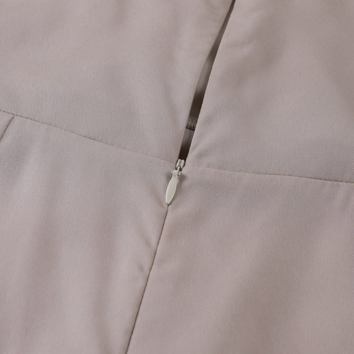 Elegantes Damen-Abendkleid mit V-Ausschnitt & hohem Schlitz