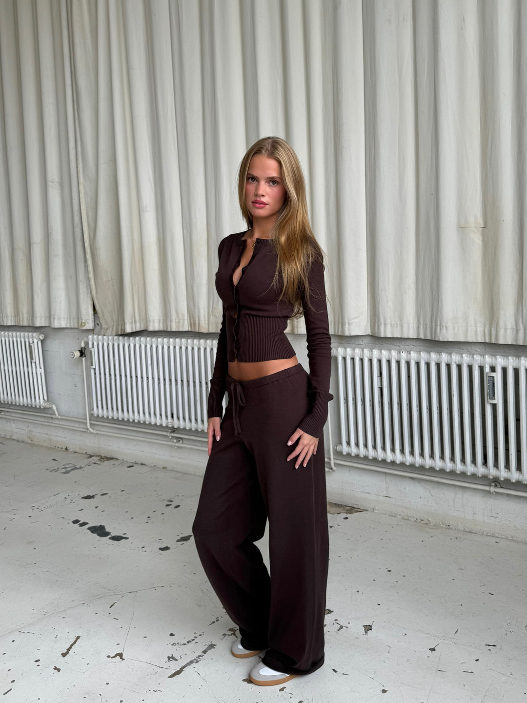 Conjunto de punto para mujer con cárdigan