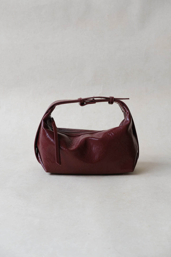Weinrote Retro Schultertasche aus veganem Leder – Crossbody Handtasche