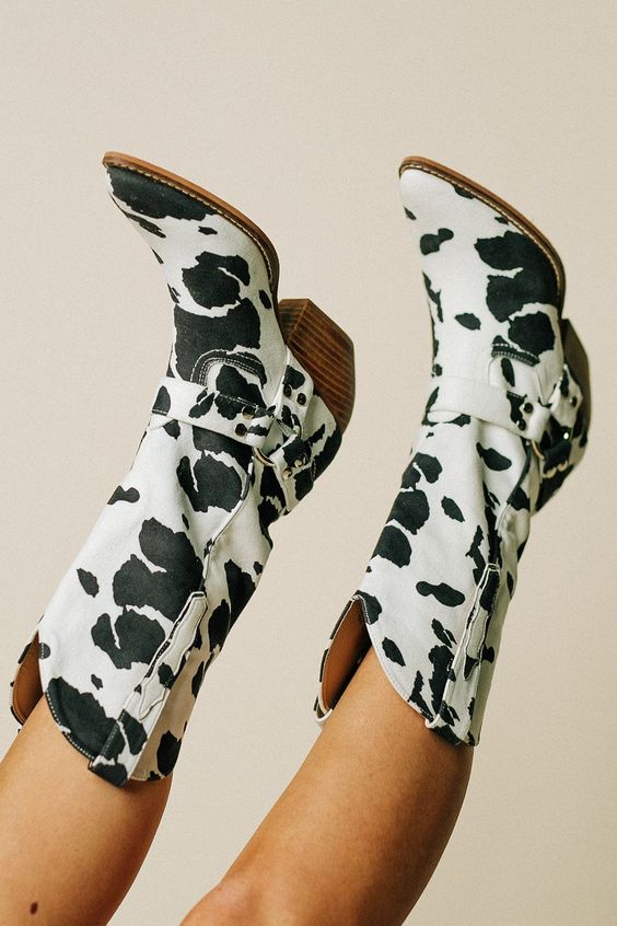 Women's Cowboy Boots Leather Elegant Western Style