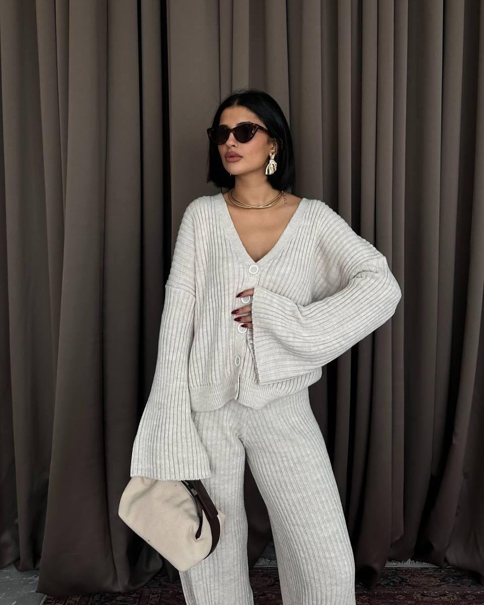 Women's loungewear set knit with wide sleeves