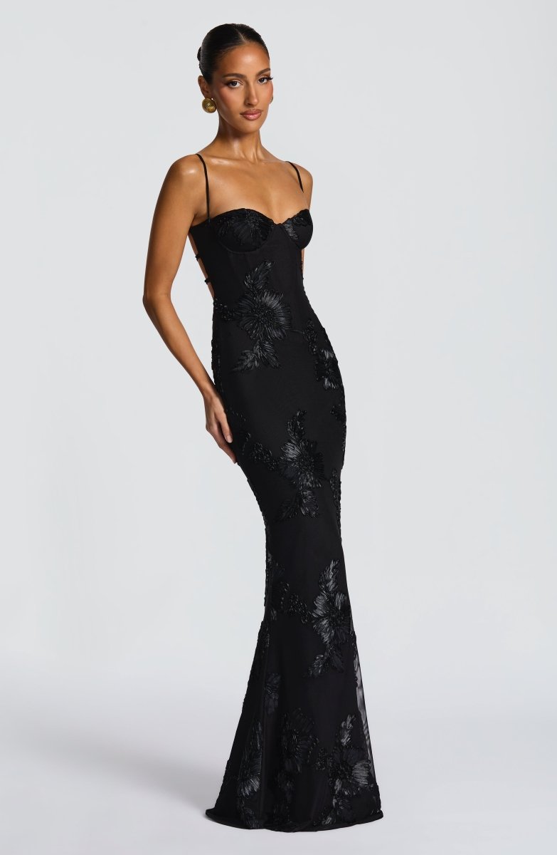 Damen Maxikleid mit Herzausschnitt: Eleganter Auftritt für Hochzeiten 7