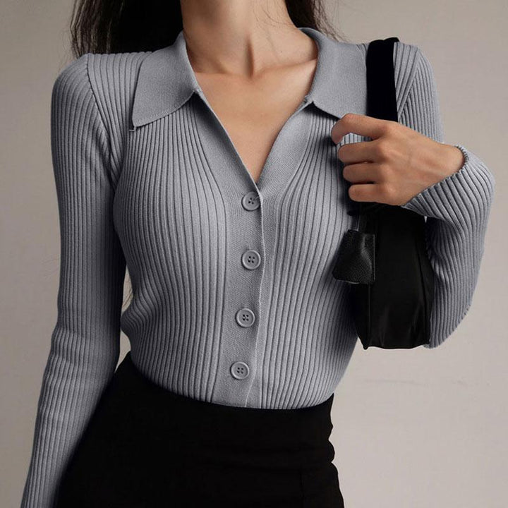 Women's polo shirt with long sleeves and buttons, elegant design