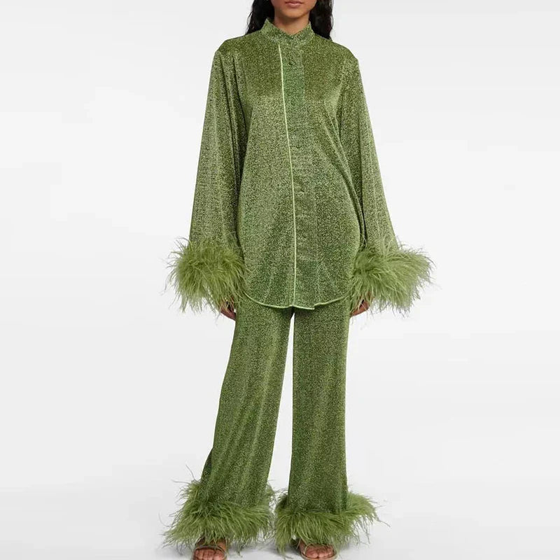Women's set with glitter and feathers