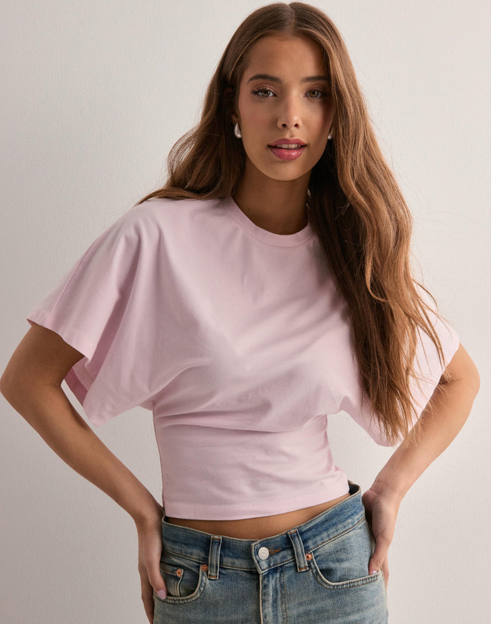 Women's T-shirt with wide sleeves and style