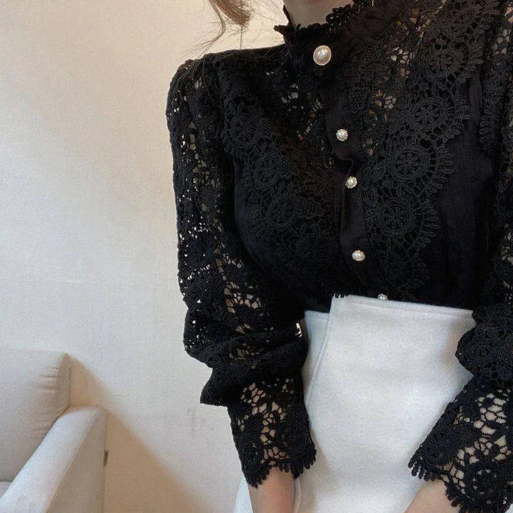 Blusa de mujer con estampado de flores y escote alto