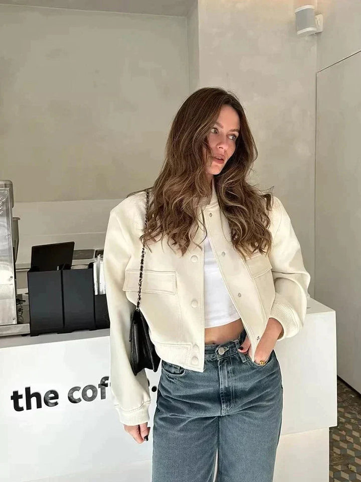 Women's jacket bomber style sturdy material for transitional seasons