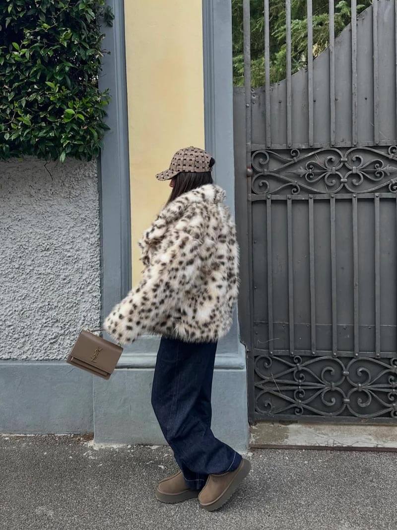 Women's jacket faux fur leopard print elegant