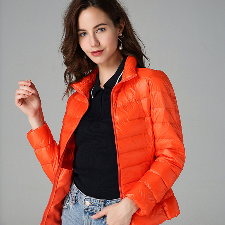 Women's lightweight jacket foldable design with practical pockets