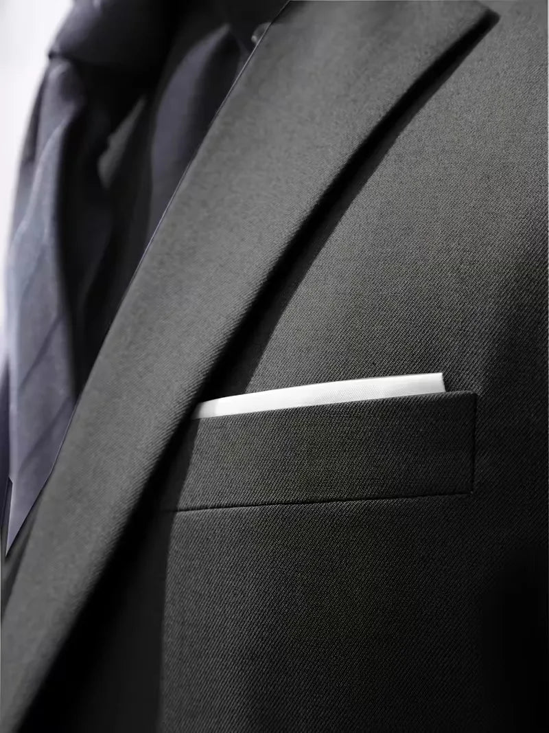 Slim-Fit-Dreiteiler für Herren – Eleganter, formeller Stil mit glänzender Oberfläche