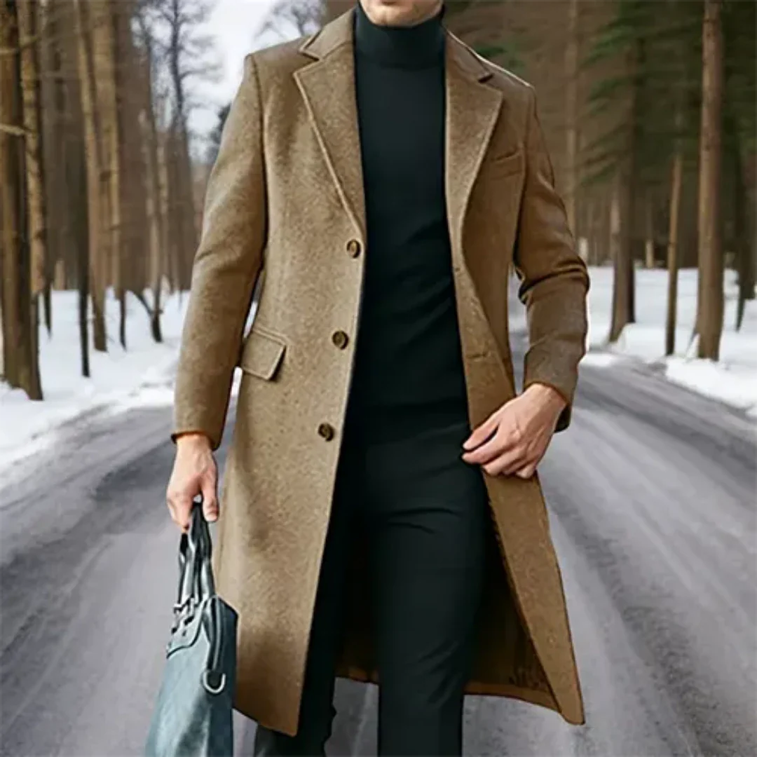 Manteau homme long en matière chaude de style classique