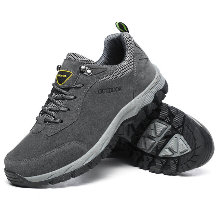 Men's hiking shoes lacing system robust design