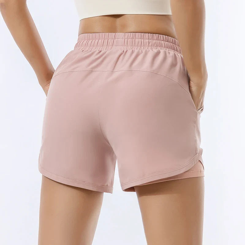 Premium women's sports shorts with moisture transport & inner slip