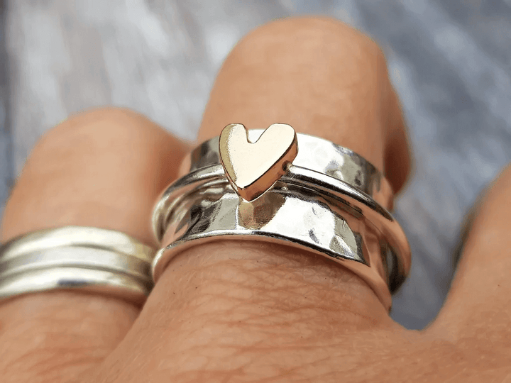 Women's Golden Heart Silver Ring – Elegant Romantic Jewelry