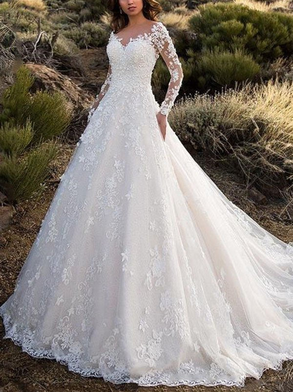 Women's Elegant Lace-Trimmed Wedding Dress with Voluminous Skirt – Princess Bridal Gown