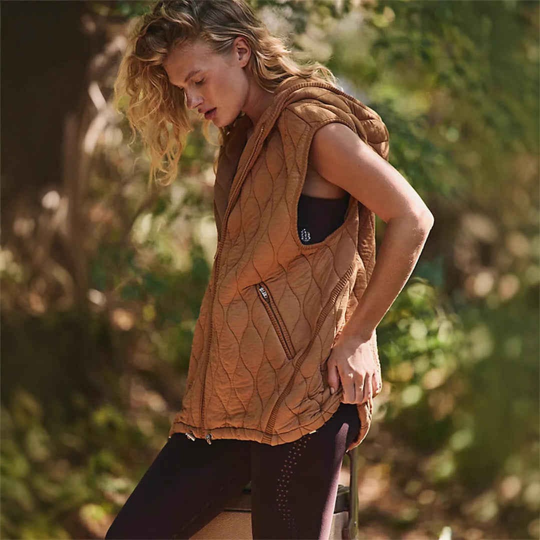 Light Women's Quilted Vest with Hood – Short-Sleeve Quilted Jacket