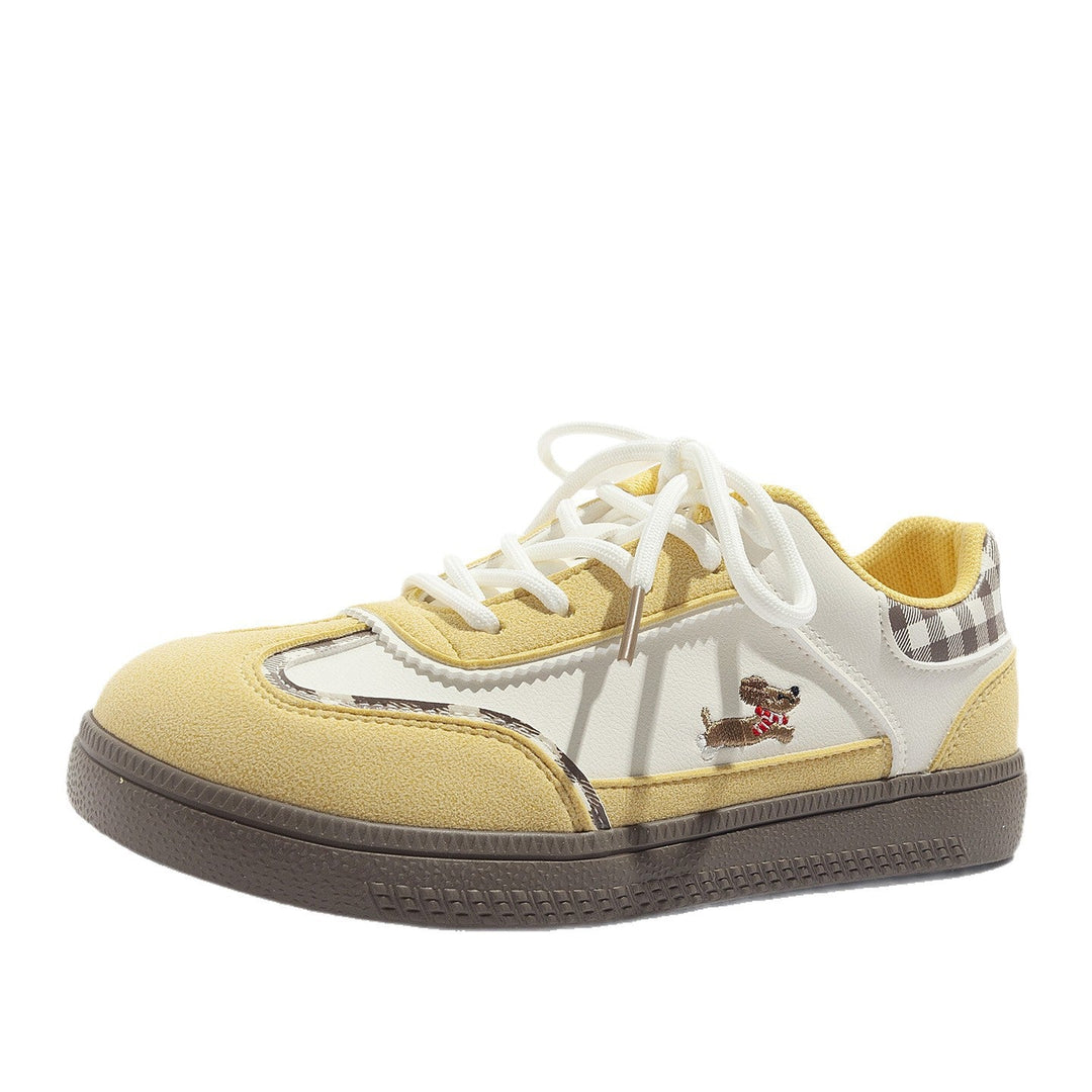 Damskie stylowe czerwone sneakersy sznurowane z wzorem w kratę
