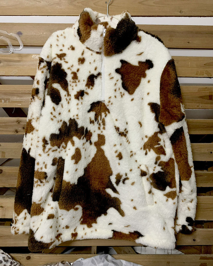 Sudadera de borreguillo para mujer con estampado de vaca y cremallera de un cuarto