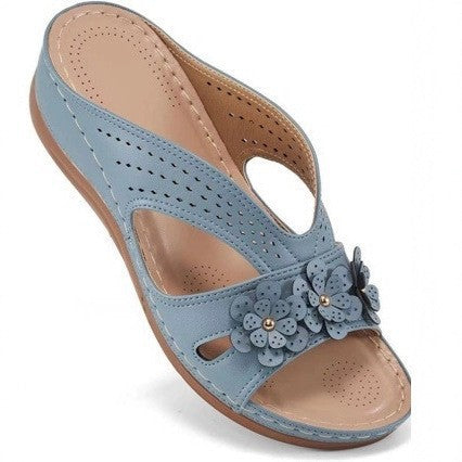 Women's Comfortable Footbed Sandals with Flower Design – Orthopedic Summer Comfort