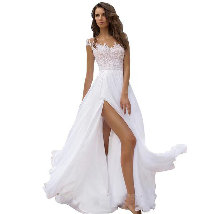 Elegantes, romantisches Brautkleid mit Spitzenoberteil – fließender Rock